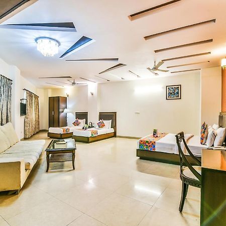 Hotel Alpine Tree Nowe Delhi Zewnętrze zdjęcie