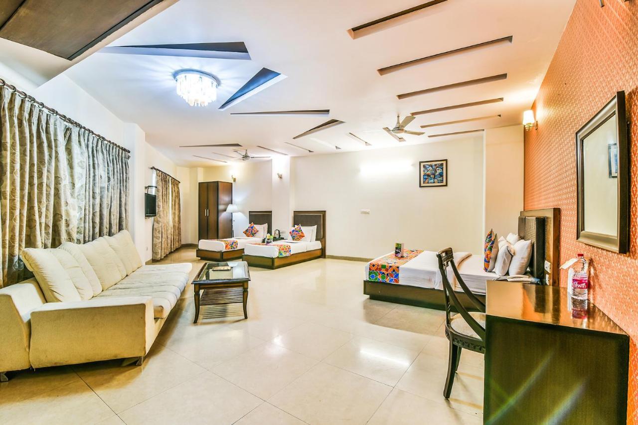 Hotel Alpine Tree Nowe Delhi Zewnętrze zdjęcie