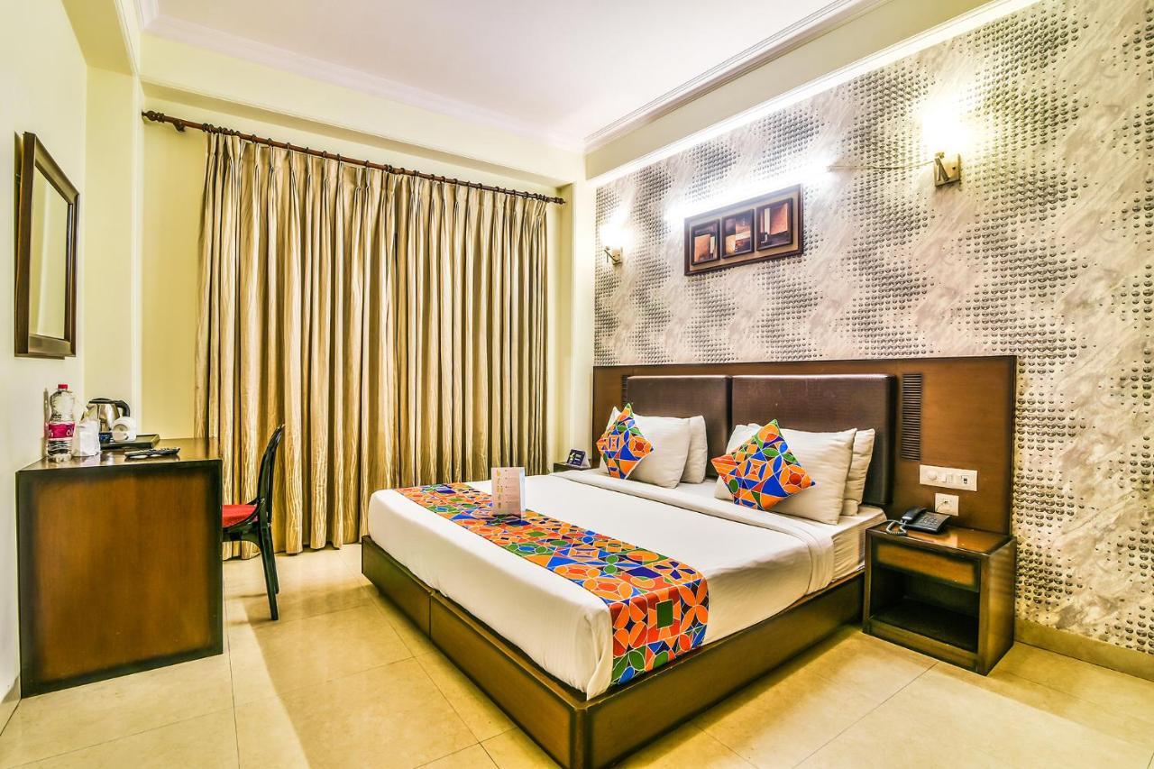 Hotel Alpine Tree Nowe Delhi Zewnętrze zdjęcie